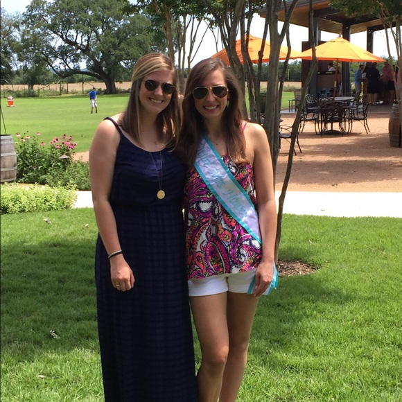 Bright open back Alice & Trixie top - Picture 8 of 8